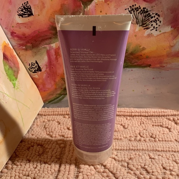 Mary Kay® Berry & Vanilla Scented Shower Gel new unopened - Picture 2 of 4